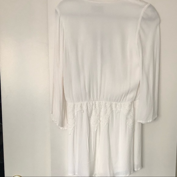 White romper - Picture 3 of 3